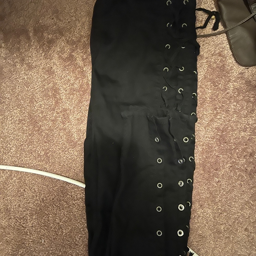H&M tie up highwaisted jeans